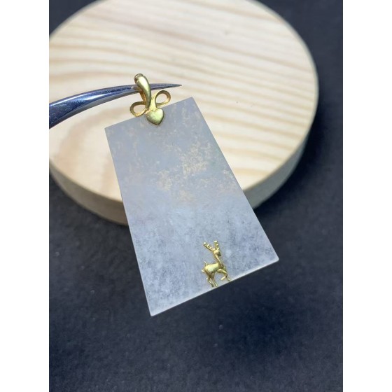 18K 金扣雪花棉素面玉墜